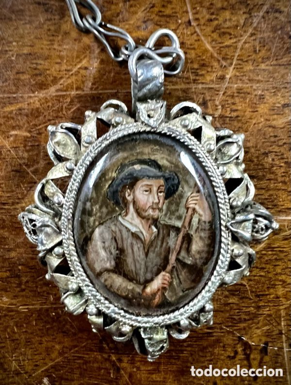 Relicario, medallón devocional en plata. S.XVIII